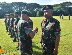 ” Naik Pangkat ” Dua Anggota Provost Brigif 9/DY/2 Kostrad Terima Kenaikan Pangkat